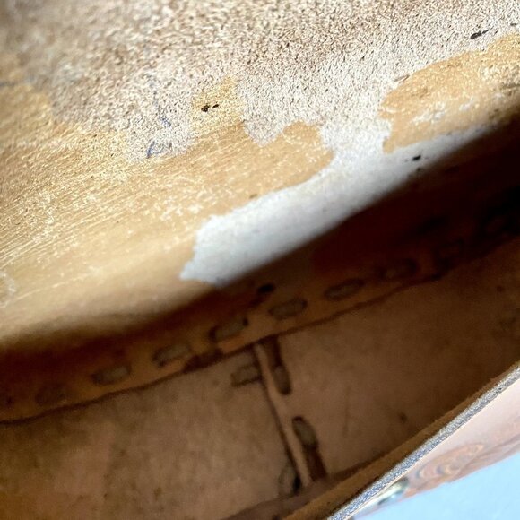 Vintage Leather Hand Tooled Medium Shoulder Bag - Picture 5 of 6